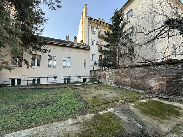 Eladó kereskedelmi és ipari ingatlan Budapest XIII. kerület, Angyalföld 336 nm