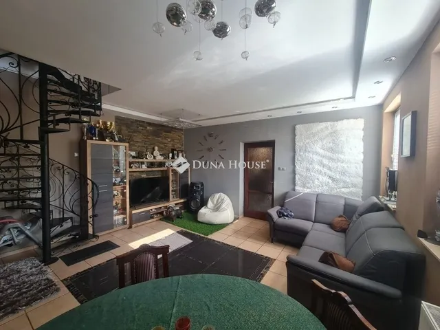 Eladó ház Budapest XV. kerület, Rákospalota 148 nm