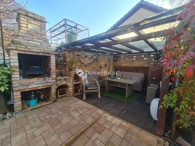 Eladó ház Budapest XV. kerület, Rákospalota 148 nm