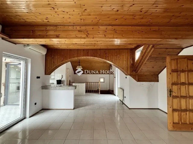 Eladó lakás Budapest XV. kerület, Rákospalota 178 nm