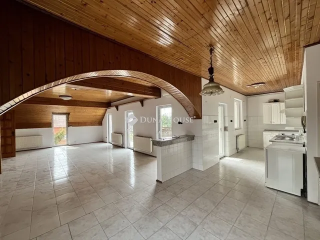 Eladó lakás Budapest XV. kerület, Rákospalota 178 nm