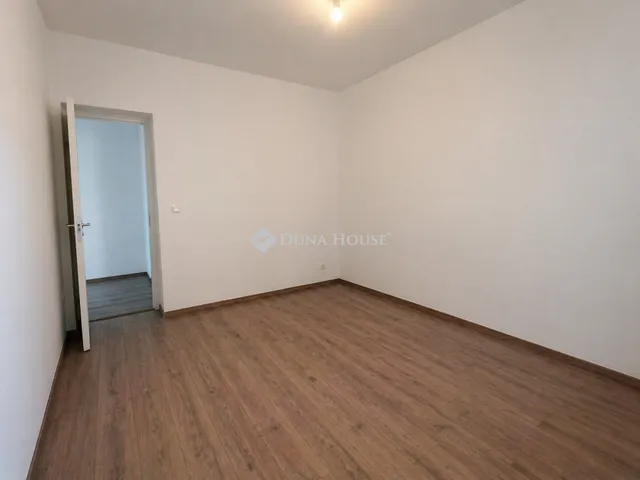 Eladó ház Pécel 71 nm