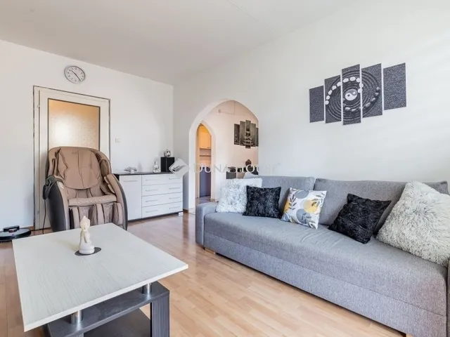 Eladó lakás Budapest X. kerület 71 nm