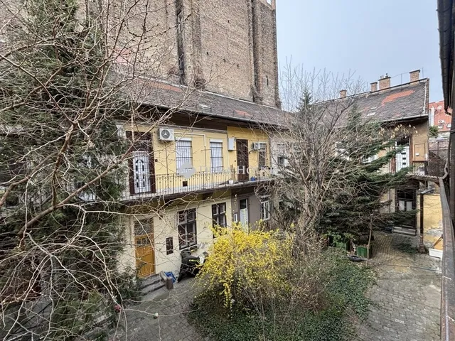 Eladó lakás Budapest VIII. kerület, Józsefváros 74 nm