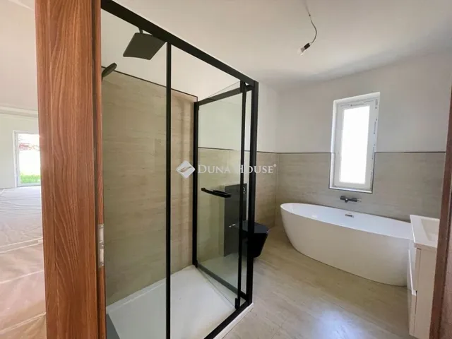 Eladó ház Budapest IV. kerület, Megyer 142 nm