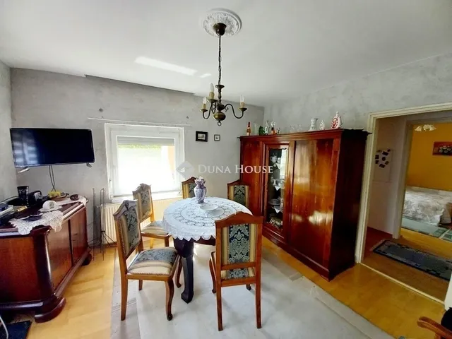 Eladó ház Fót 165 nm