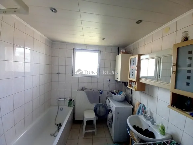 Eladó ház Fót 165 nm