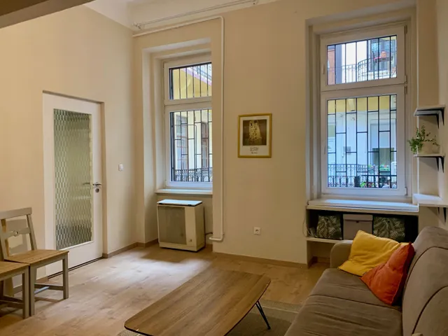 Eladó lakás Budapest VI. kerület, Nagykörúton kívüli terület 30 nm