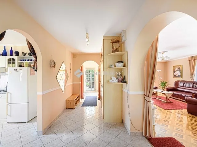 Eladó ház Budapest XVII. kerület, Madárdomb 310 nm