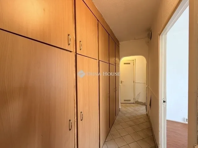 Eladó lakás Budapest IV. kerület 74 nm