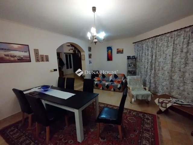 Eladó ház Szeged 254 nm
