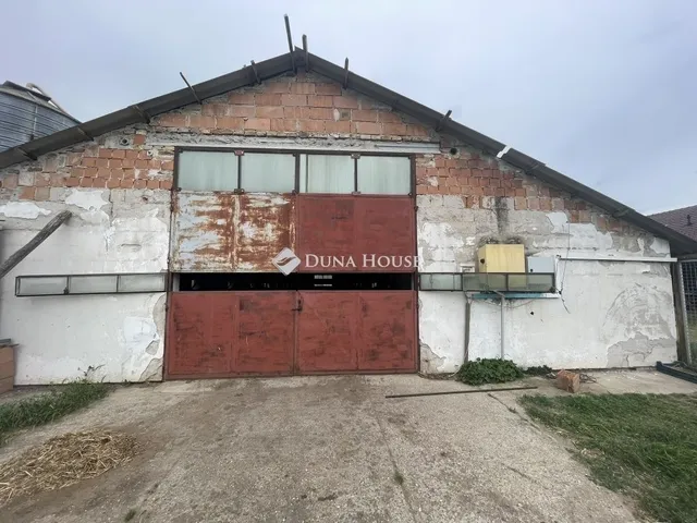 Eladó mezőgazdasági ingatlan Domaszék 117 nm