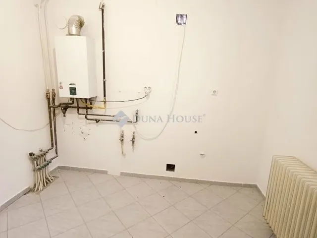 Eladó ház Sándorfalva 193 nm