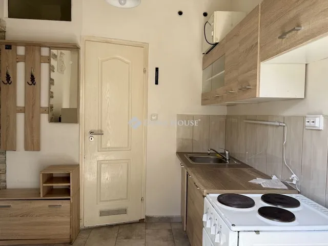 Eladó lakás Budapest XV. kerület, Rákospalota 26 nm