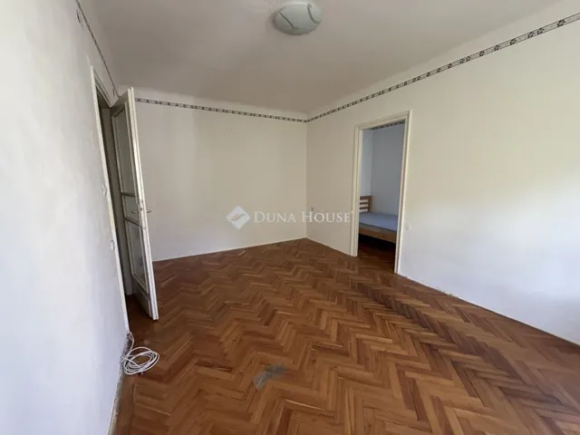 Eladó lakás Budapest III. kerület, Táborhegy 41 nm