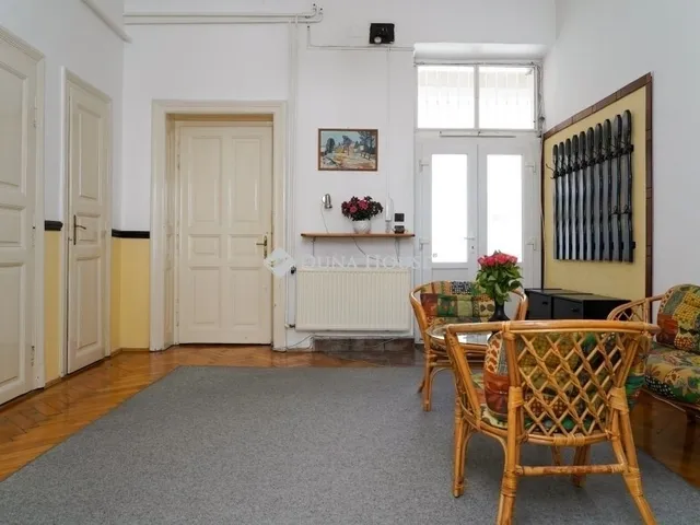 Eladó lakás Budapest VII. kerület 129 nm