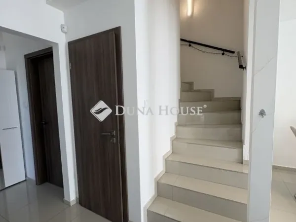 Eladó ház Ócsa 101 nm