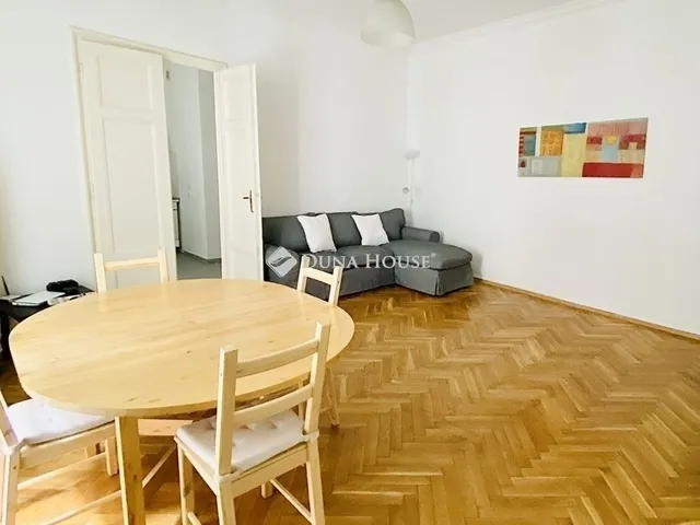 Eladó lakás Budapest V. kerület 63 nm