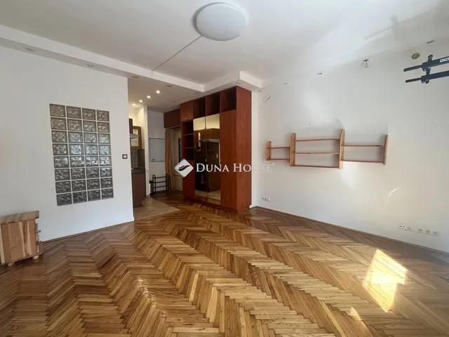Kiadó lakás Budapest XI. kerület, Szentimreváros 30 nm