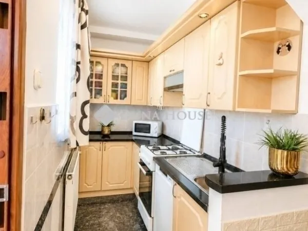Eladó lakás Budapest X. kerület, Újhegy 50 nm