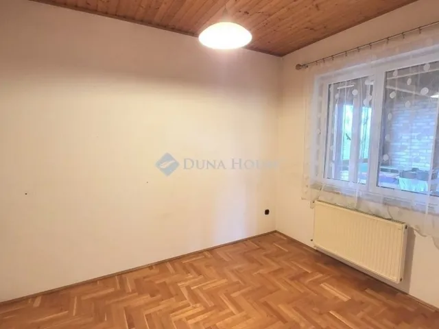 Eladó ház Érd 230 nm