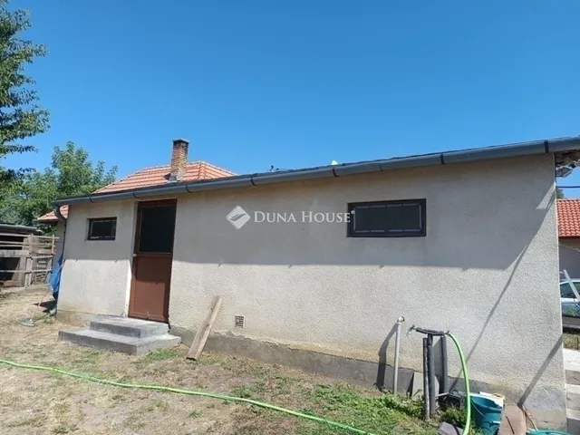 Eladó nyaraló Erdőkertes 60 nm