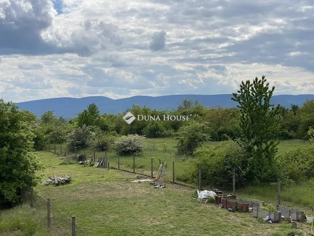 Eladó ház Vác 151 nm