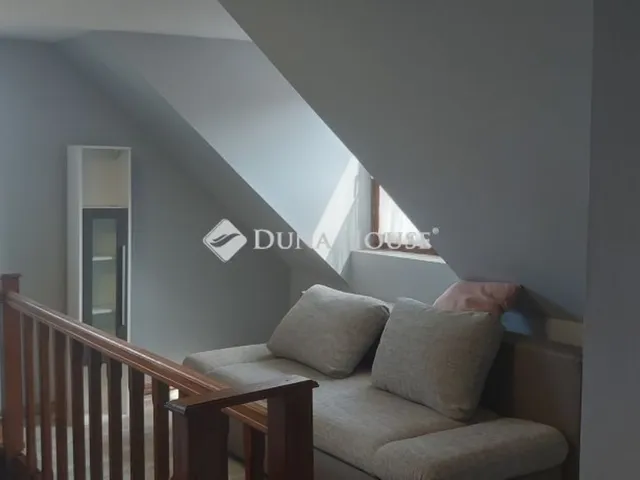 Eladó ház Budapest III. kerület 212 nm