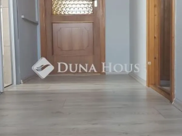 Eladó ház Budapest III. kerület 212 nm