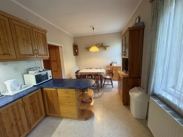 Eladó ház Érd 222 nm