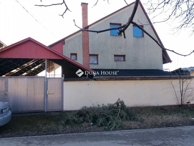 Eladó ház Göd 260 nm