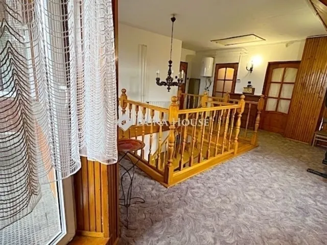 Eladó ház Erdőkertes 218 nm