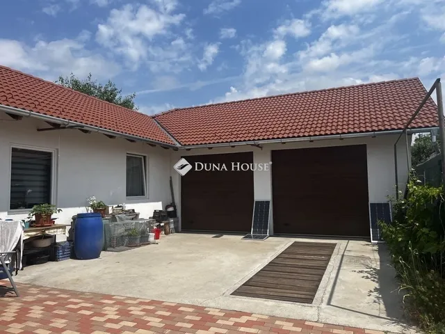 Eladó ház Sződ 141 nm