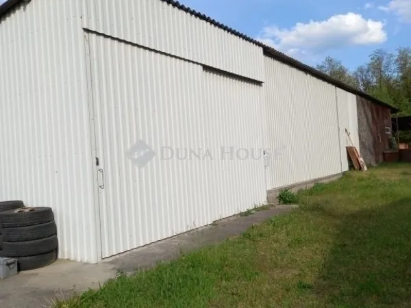 Eladó ház Erdőkertes 320 nm