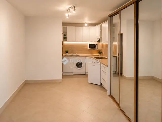 Eladó lakás Budapest XIV. kerület, Herminamező 17 nm