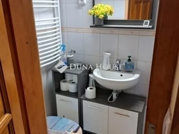 Eladó ház Erdőkertes 231 nm