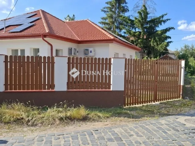 Eladó ház Bag 67 nm