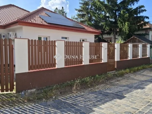 Eladó ház Bag 67 nm