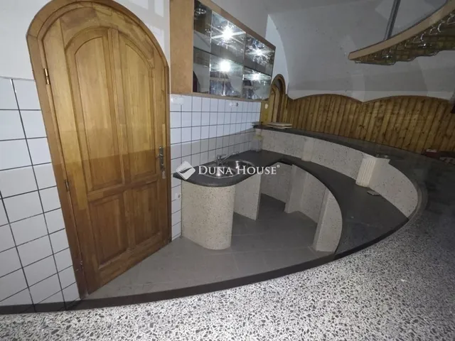 Eladó ház Budapest XIX. kerület 230 nm