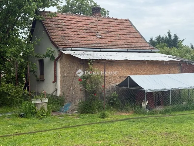 Eladó telek Szigetszentmárton 684 nm