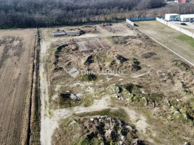 Eladó kereskedelmi és ipari ingatlan Tököl 4291 nm