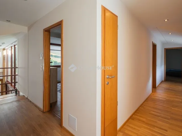 Eladó ház Érd 340 nm