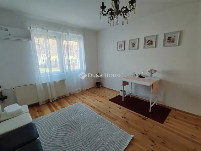 Eladó ház Budapest XIII. kerület 121 nm