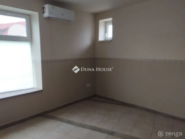 Eladó lakás Gödöllő 106 nm