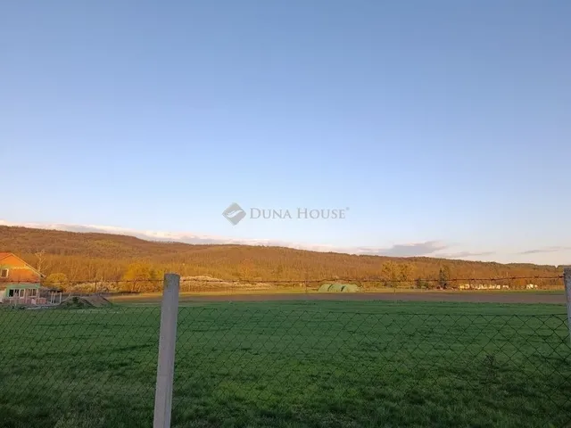 Eladó telek Gödöllő 6427 nm