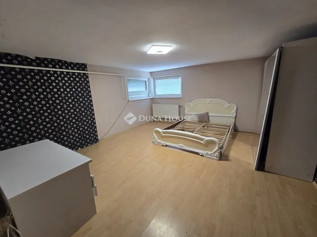 Eladó ház Székesfehérvár 321 nm