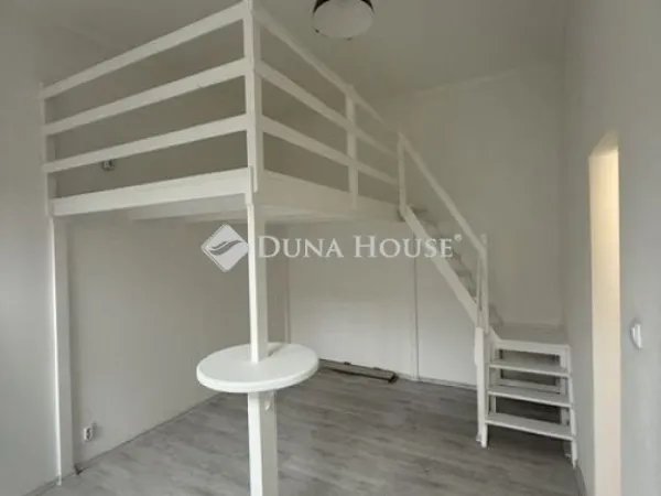 Eladó lakás Budapest VI. kerület 28 nm