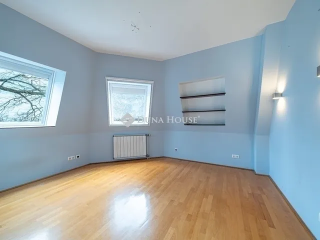 Eladó ház Budapest II. kerület 292 nm