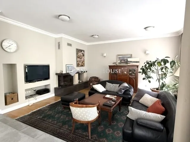 Eladó ház Budapest XIX. kerület 387 nm