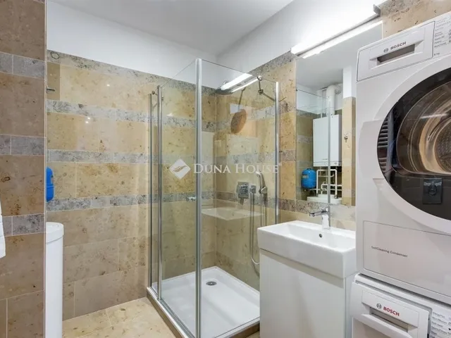 Eladó lakás Budapest VI. kerület 186 nm